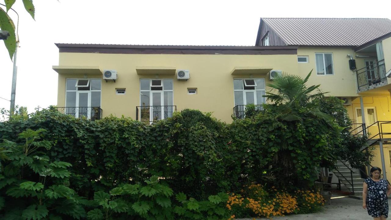 Hotel Private House Suliko Kobuleti Esterno foto