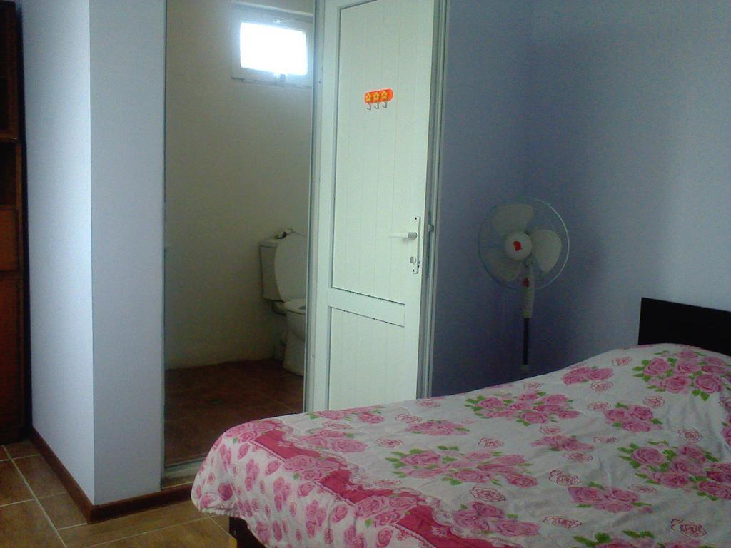 Hotel Private House Suliko Kobuleti Esterno foto